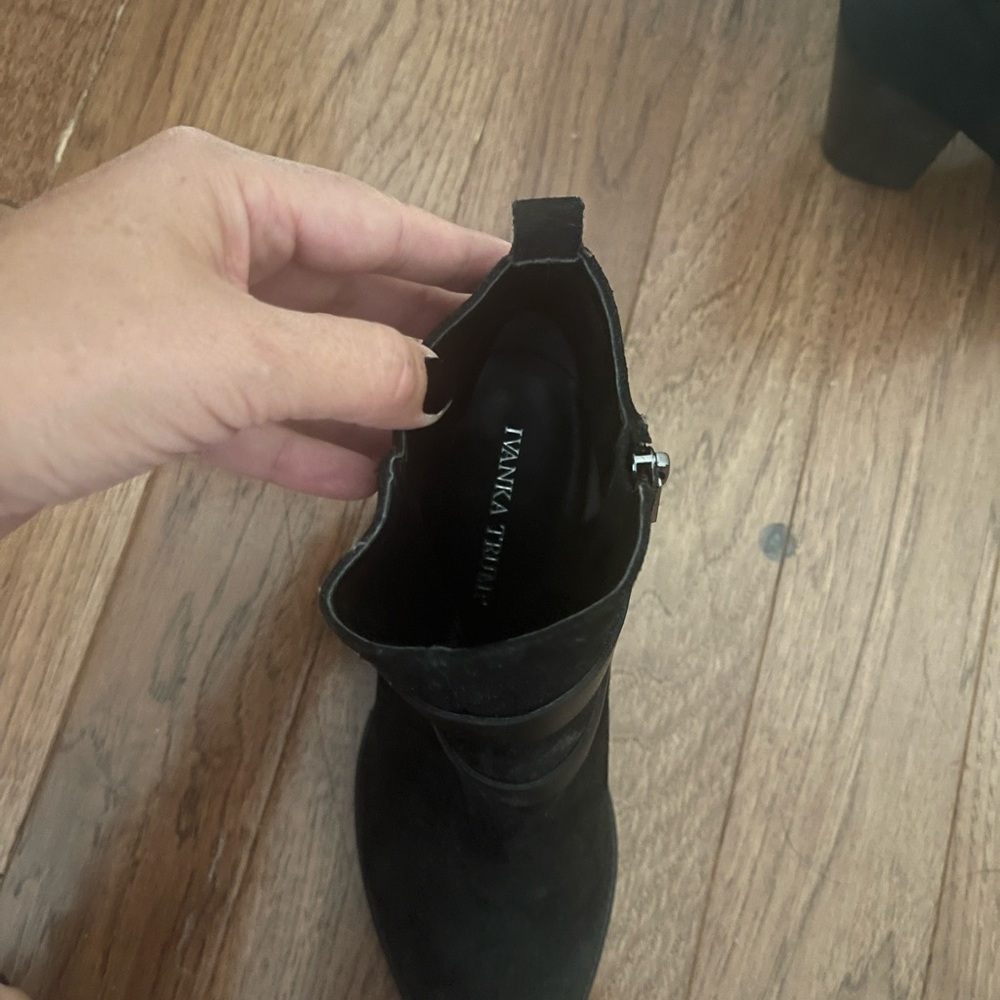 Boot black 8.5